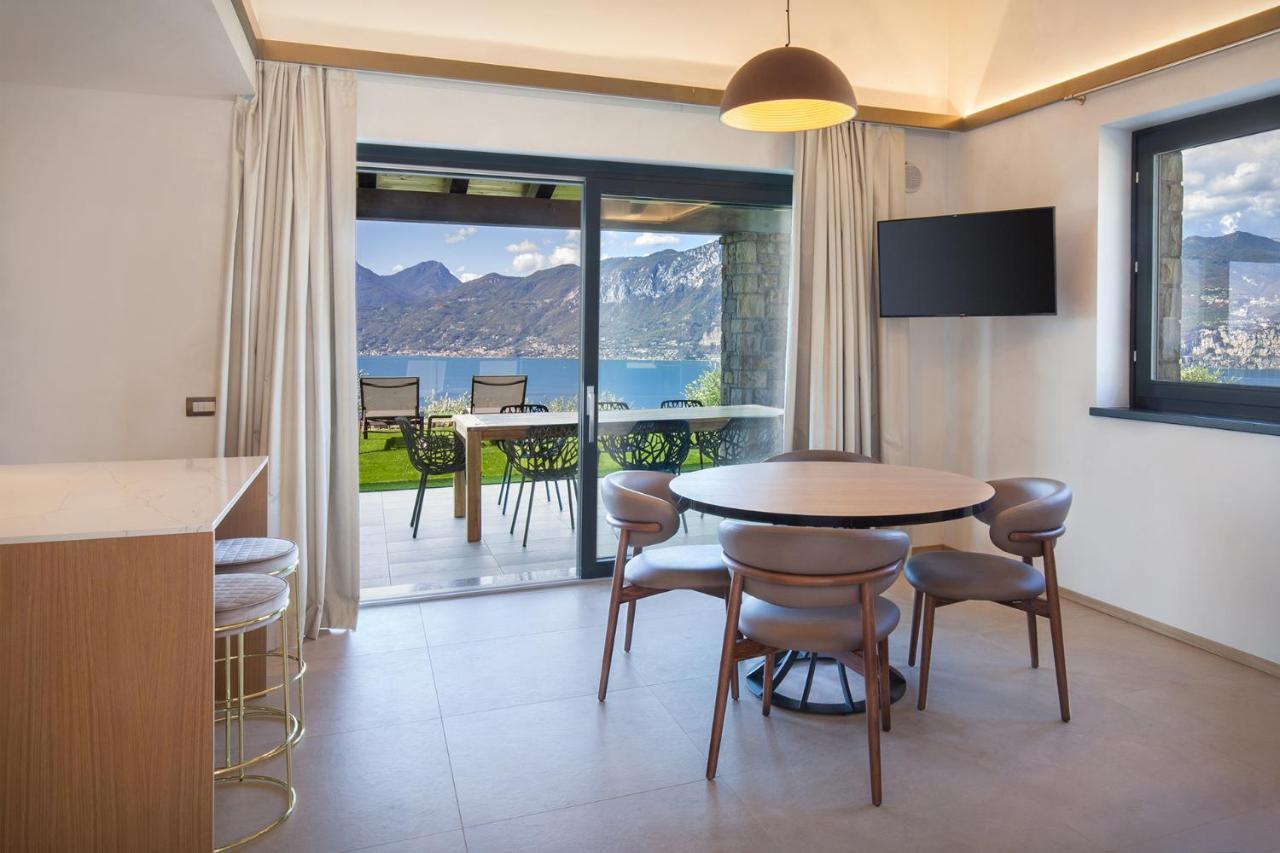 Villa Divina - Apt Icona Con Piscina E Vista Lago Castelletto Di Brenzone Exterior foto